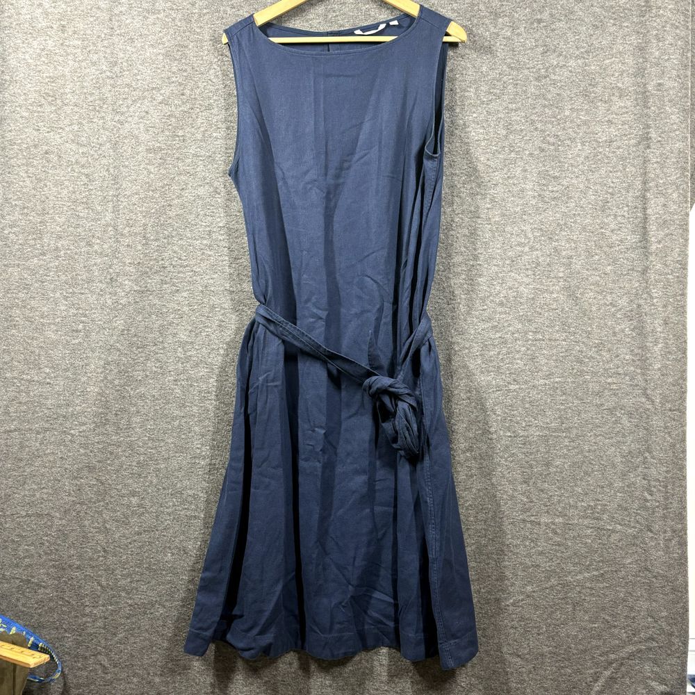 Uniqlo Navy Blue Sleeveless Midi Dress with Waist Tie